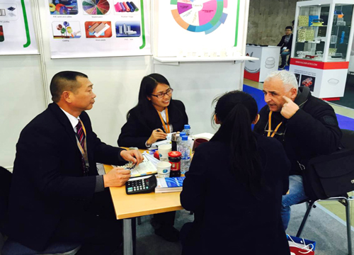 宏遠參加俄羅斯塑料展